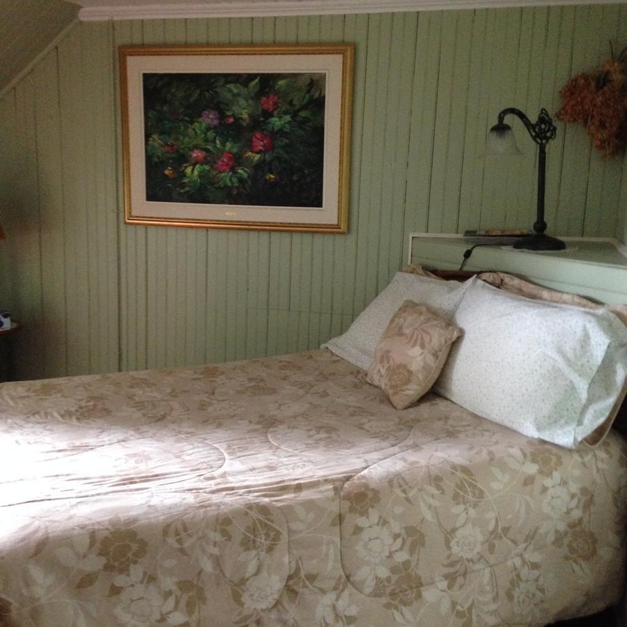 Auberge Les Blancs Moutons Saint-Laurent-de-l'ile d'Orleans Экстерьер фото